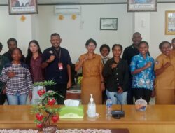 12 Siswa Ditarik SMKS Petra Dari Kantor YPMAK