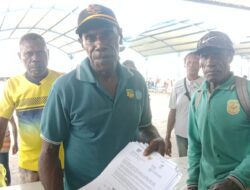 205 Warga Mioko Terima PKH