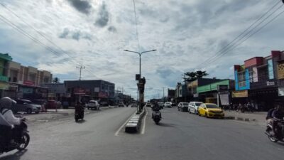 PUPR Rencanakan Review Perencanaan Menyeluruh Jalan Hasanudin Bergelombang