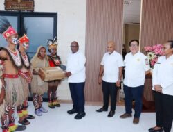 Bantuan Laptop untuk Pelajar Papua Tengah: Antara Dorongan Kreativitas dan Ujian Konsistensi Program
