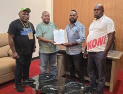 Yomin Wanimbo ‘Caretaker’ Ketua KONI Mimika