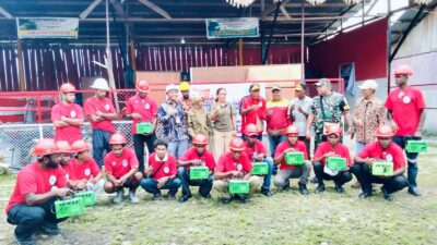 27 Warga Kamoro Ikut Pelatihan Las di Nawaripi